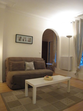 superbe-appartement-rez-de-chaussee-avec-terrasse-big-1