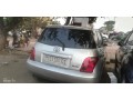 toyota-ist-ordinaire-small-4
