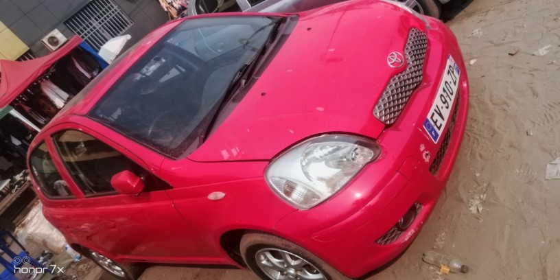 toyota-yaris-big-1