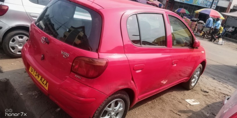 toyota-yaris-big-2