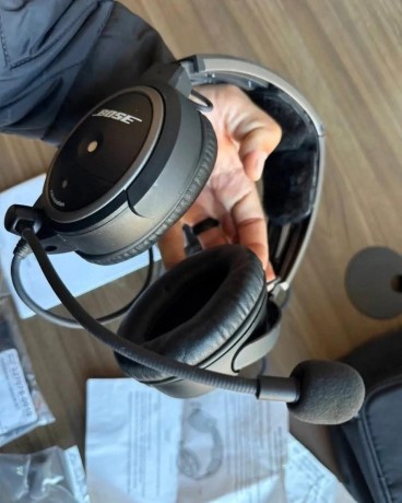 casque-bose-a20-big-0