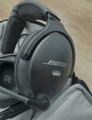 casque-premium-bose-a30-big-1