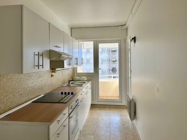 appartement-3-pieces-76-m2-33000-bordeaux-big-0