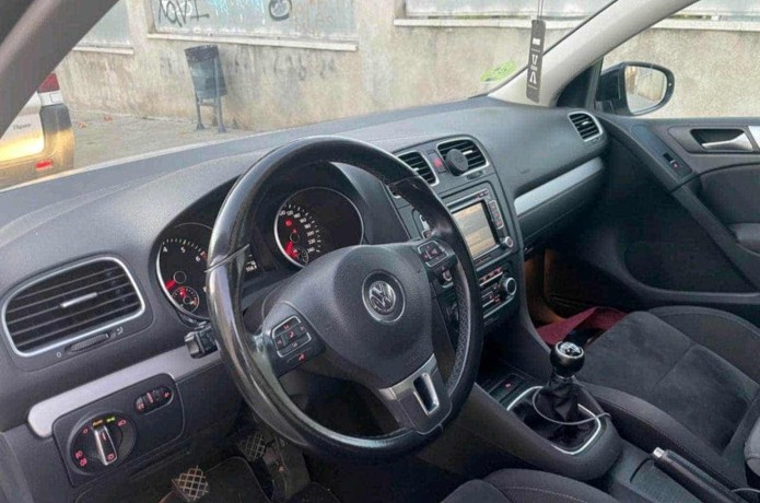 volkswagen-golf-16-tdi-big-1