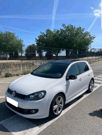 volkswagen-golf-16-tdi-big-0
