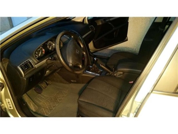 je-vend-ma-peugeot-407-16-hdi-confort-big-1