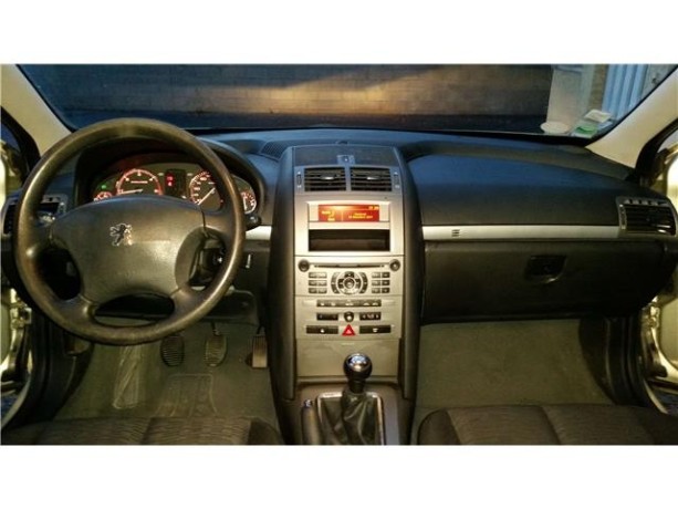 je-vend-ma-peugeot-407-16-hdi-confort-big-3