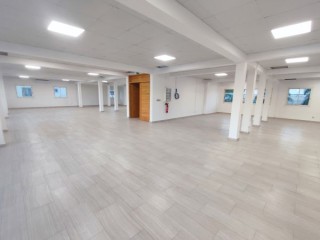 Locaux Commerciaux / Bureaux de Standing à Vendre – Tuléar, Madagascar