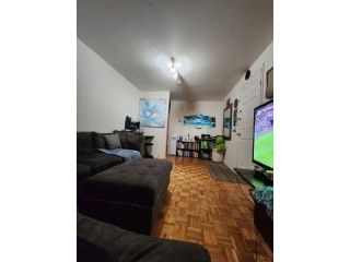 Appartement: Grand 4 1,2 chauffé bon secteur