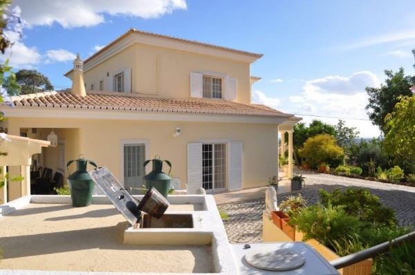 vente-villa-4-chambres-faro-almancil-portugal-big-0