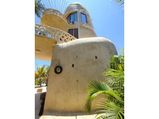 PROPRIÉTÉ "LE PHARE" – L'EXCEPTION ARCHITECTURALE À IFATY 9 pièces