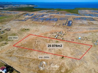 A VENDRE - Terrain plat 2,5Ha proche Boulevard Kiembe, TulÃ©ar II - Madagascar