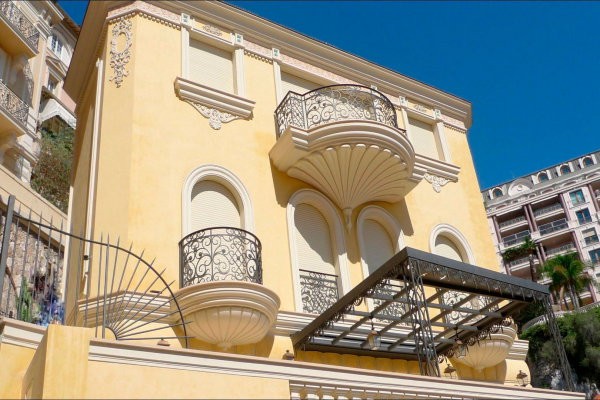 superbe-villa-4-chambres-vue-mer-avec-piscine-interieure-a-la-condamine-monaco-big-0