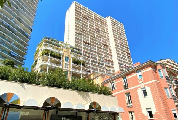 bel-appartement-contemporain-vue-mer-proche-des-commodites-a-la-rousse-monaco-big-0