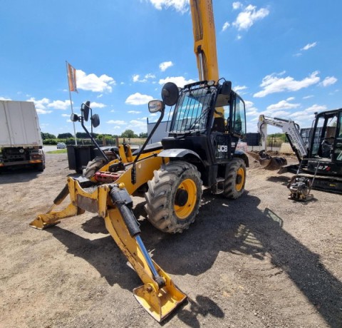 jbc-540-170-telescopic-17-metres-big-0