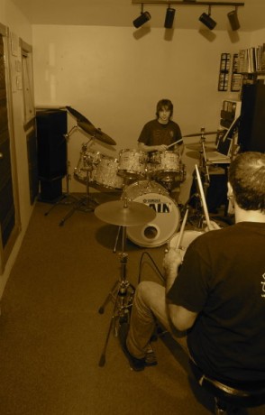 cours-de-batterie-drum-lessons-montreal-dans-villeray-1-minute-du-metro-jarry-big-0