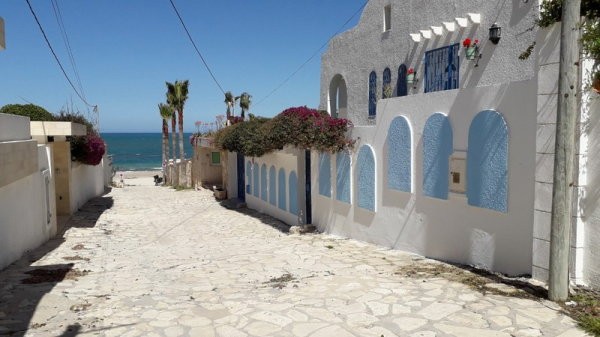 maison-au-bord-de-mer-sousse-rez-de-jardin-s1-75m2-big-0