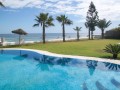 superbe-villa-pieds-ds-leau-chott-meriem-small-0