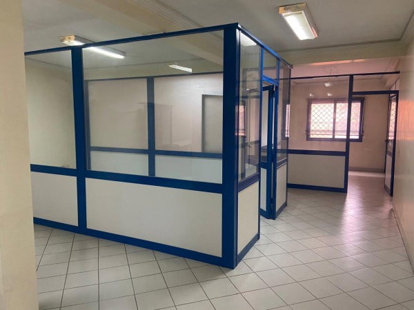 bureau-1-er-etage-av-mohamed-v-3-pieces-big-0