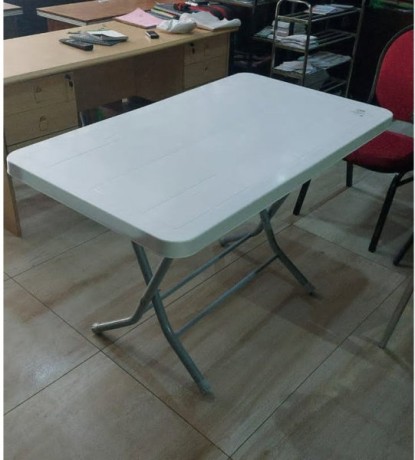 table-blanc-1m20cm-et-chaise-plastique-original-big-0