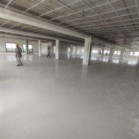 alarobia-anosivavaka-immeuble-neufde-standing-avec-des-locaux-de-85678m2-a-5550m2-en-bord-de-route-principale-a-2-minutes-dankorondrano-ref-big-0