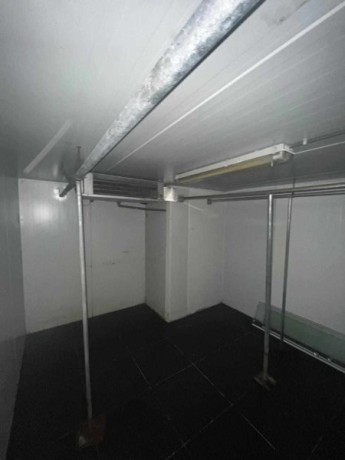 chambre-froide-de-3m-sur-3m-avec-une-hauteur-de-245m-big-0