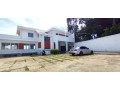 andranobevava-grande-maison-t10-de-600m2-avec-belle-vue-sur-le-lac-masay-a-usage-bureaucommercial-mixte-avec-grand-parking-a-deux-pas-dankorondrano-small-0