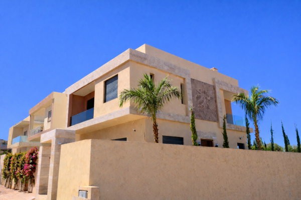 villa-de-luxe-a-vendre-a-chrifia-marrakech-9-pieces-big-0