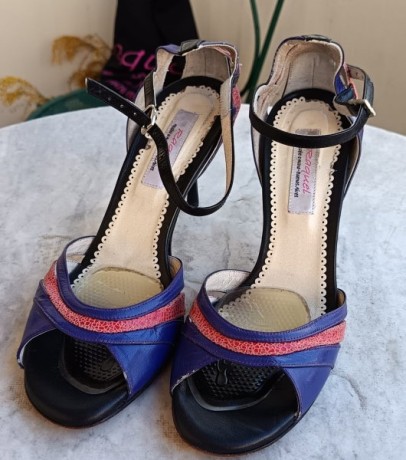 chaussures-femme-modele-unique-raquel-buenos-aires-faites-a-la-main-tbe-big-0