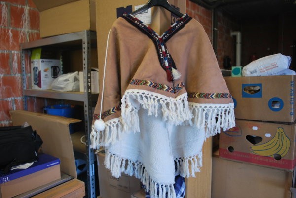 poncho-style-amerindien-neuf-big-0