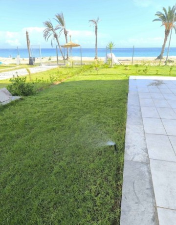 appartement-s2-pieds-dans-leau-a-chatt-mariem-2-pieces-avec-piscine-big-0