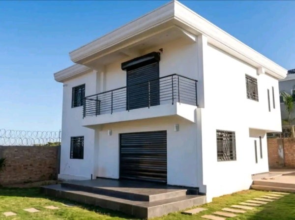 a-louer-superbe-villa-f4-ambatolampy-tsimahafotsy-5-pieces-big-0