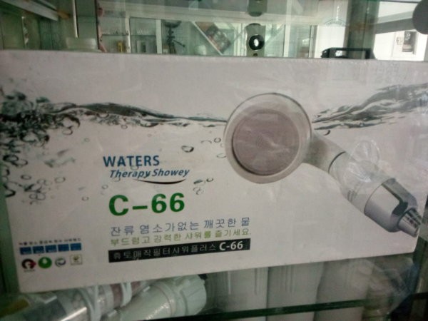 douche-filtrante-c-66-votre-solution-eau-pure-a-domicile-big-0