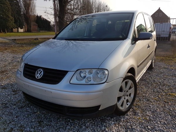 vw-touran-7places-19tdi-105cv-7place-airco-problame-moteur-big-0