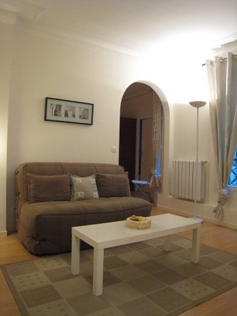 superbe-appartement-rez-de-chaussee-avec-terrasse-1-chambre-big-0