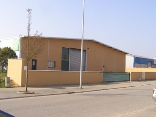 Location LOCAL D'ACTIVITE 800M2 TERRAIN 2000 ENTIEREMENT CLOS Colomiers