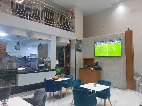 fonds-de-commerce-restaurant-cafeacute-agrave-tanger-big-0